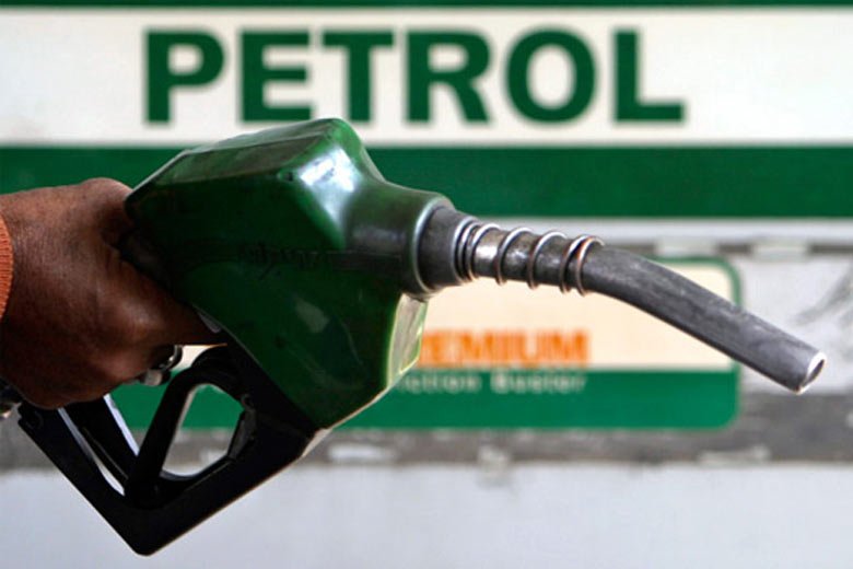 Transportguru01's tweet photo. Are you at out of station and not know about the petrol pump location...
Don't worry, we are here to help's you.
https://t.co/klkehb7DTp https://t.co/veLHvszzkT