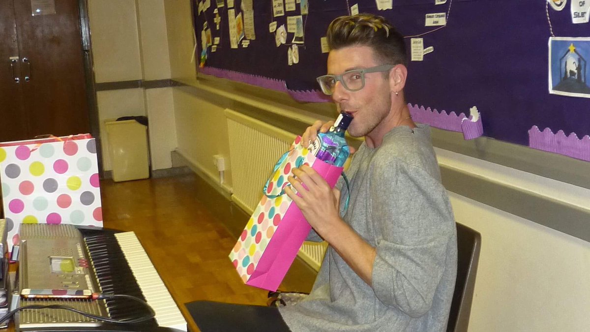 How to make a choir leader happy on his birthday <a href="/makeanoisechoir/">Make A Noise Choir</a> #CakeandTunes