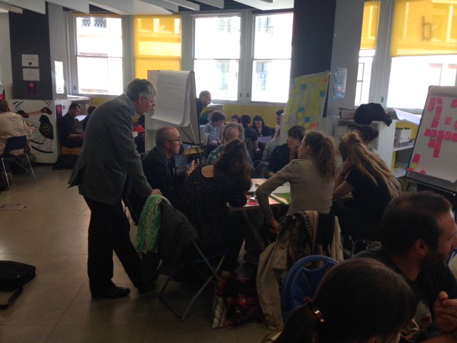 museepostal's tweet photo. #hacktimbre Groupes de jeunes travaillant sur les projets de
timbres nouveaux et numériques. Cible : le jeune utilisateur de 20 à 30
ans https://t.co/AN7v3RgKVB
