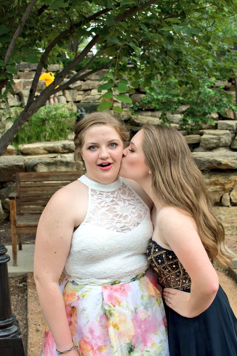 mollykatherine9's tweet photo. We may look nice, but there were still spitballs shot at dinner #altprom https://t.co/n5HpP8D59h
