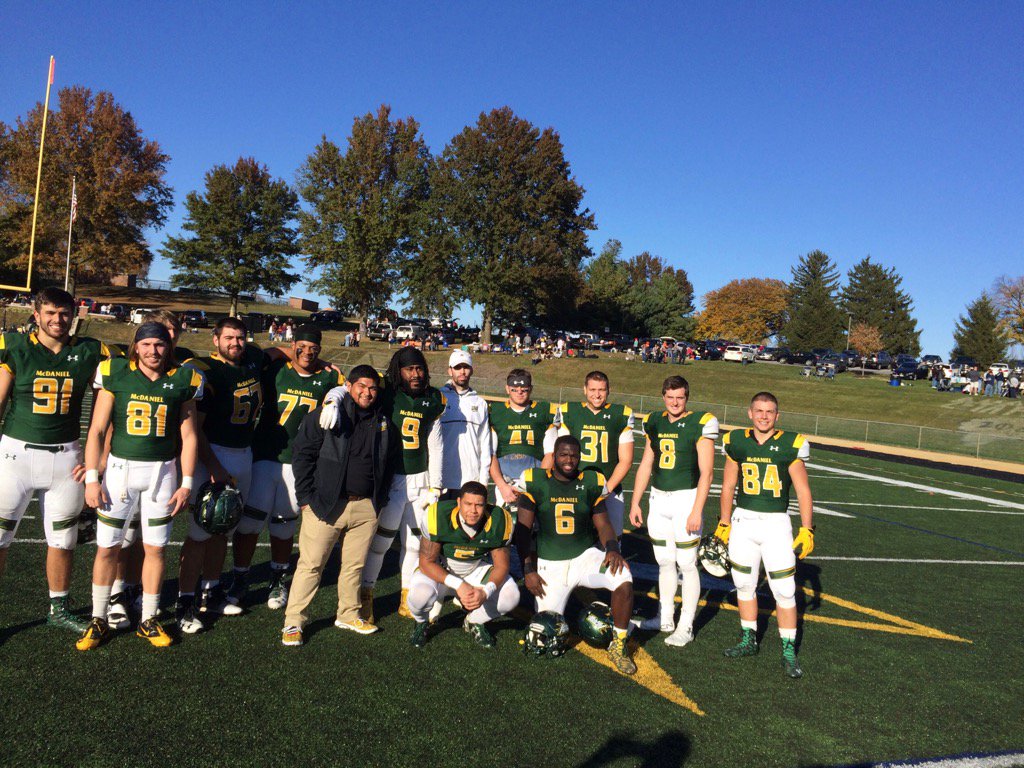 CoachOliveto's tweet photo. Big congrats to the seniors graduating today! Thanks for all the hard work and dedication you gave to the program https://t.co/s1bPTTGrOt