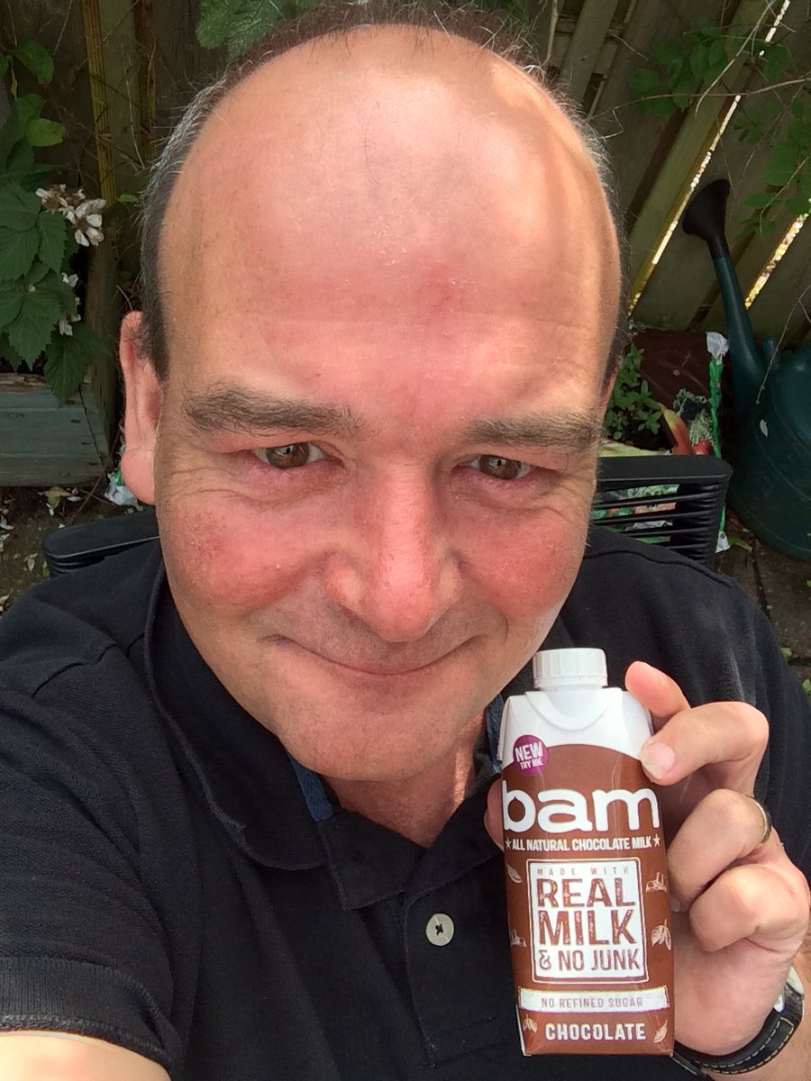 AlexLovesToBake's tweet photo. @BamLifeDrink #BamSelfie relaxing in the garden listening to Coldplay when I saw this #FingersCrossed 🤞🤞 https://t.co/uH2xqhYRjr