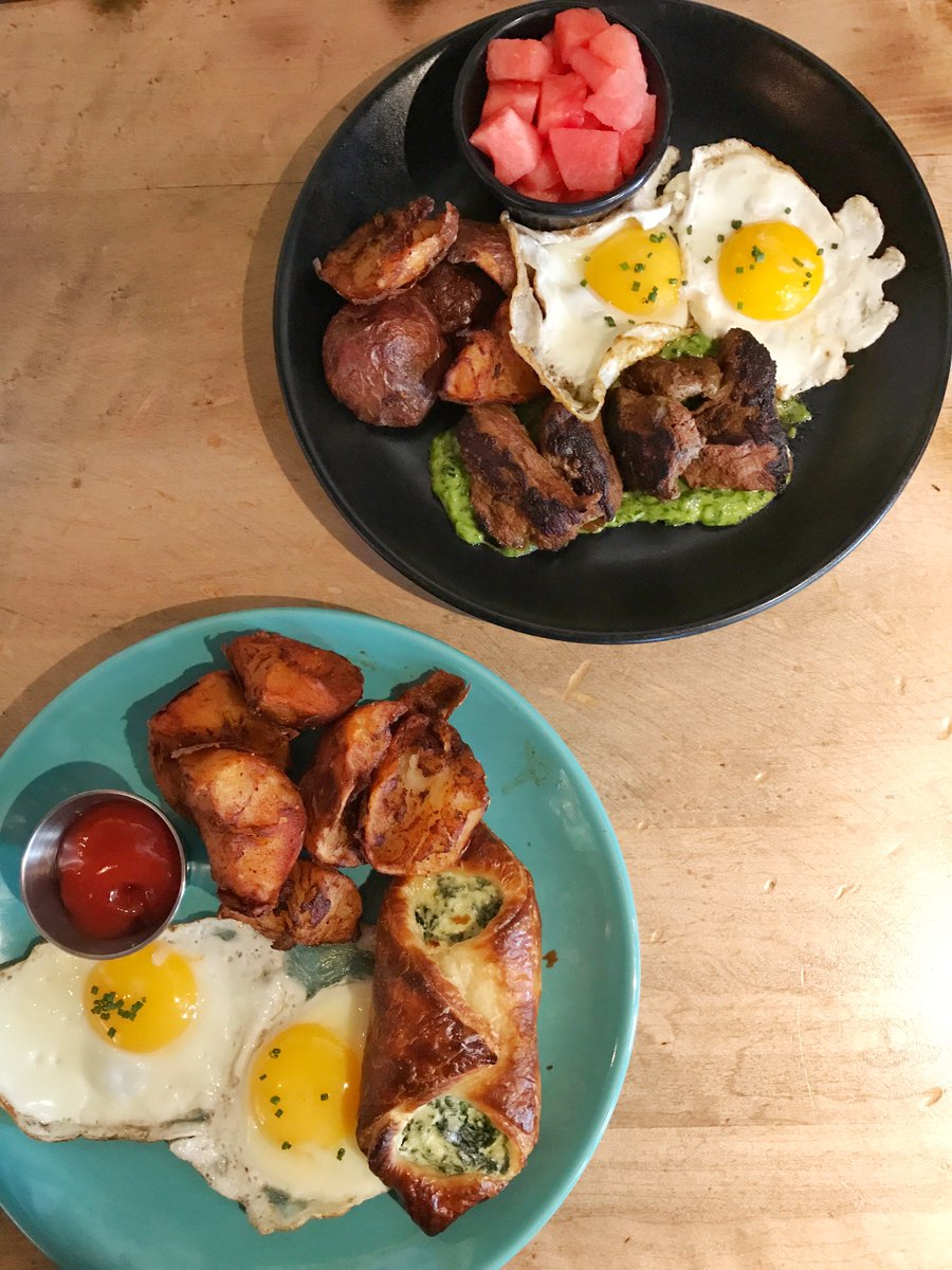 local149bos's tweet photo. Steak &amp; Eggs, Spinach Ricotta Croissant...brunch is up and running! #local149 #southie #saturday #brunch https://t.co/Sj9X55U18u