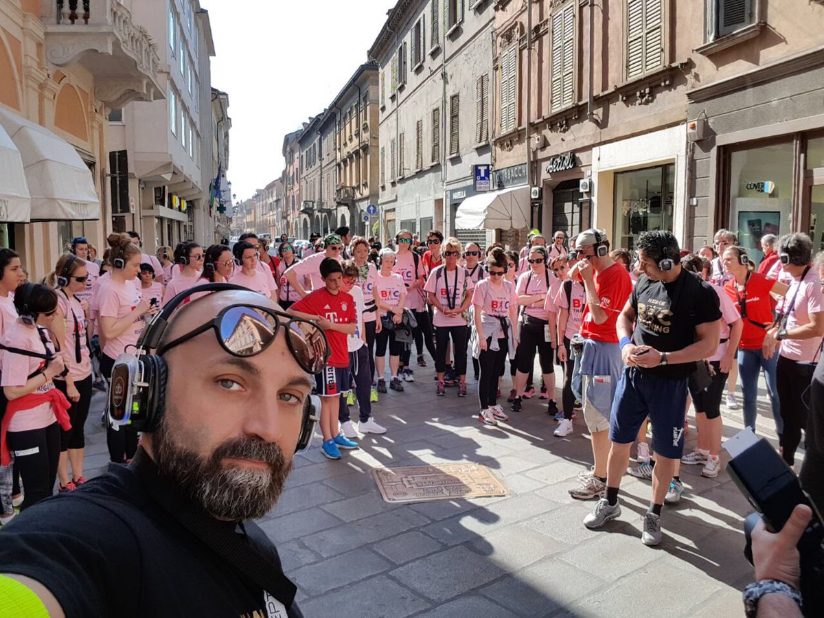 Plank_on's tweet photo. A #reggioemilia #plankon#byctraining evento collaterale del Comitato di Tappa del 100º#GirodItalia2017. Abbiamo coniugato sport,cultura,arte https://t.co/oYlNINyCir