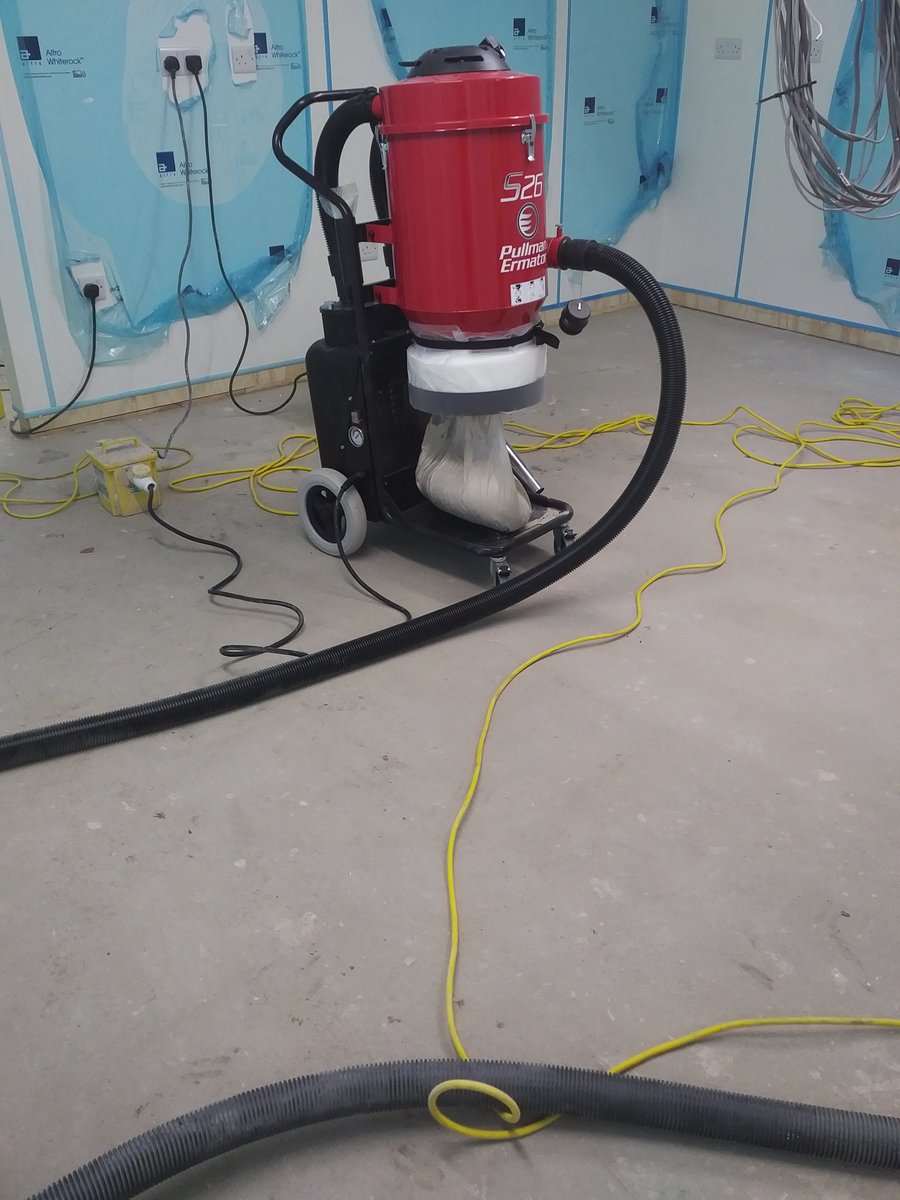 unlimitedfloors's tweet photo. 150 m2 Diamond grind, latience removed, epoxy dpm and topped with NA top system @ARDEXUKFlooring #ardexsystem #screed #flooring πππ https://t.co/rK0PSRtfLI