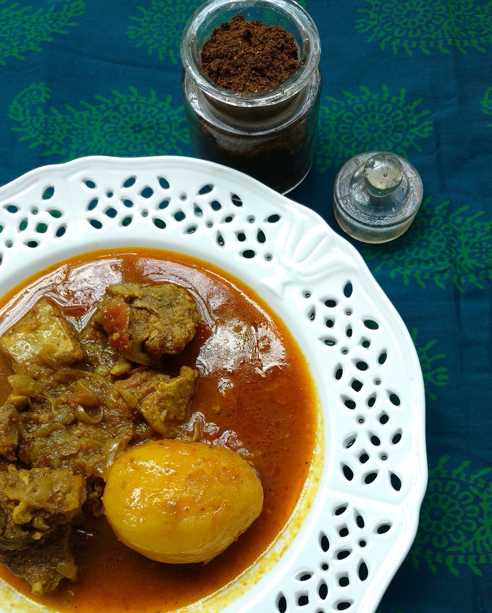 euphoRHEA's tweet photo. Mutton Gode made with Parbhi Sambhar masala from @soumitra14 #MasalaDay #SpiceSwap #mutton #PatharePrabhu #localcuisines https://t.co/M6zhJKFFvN