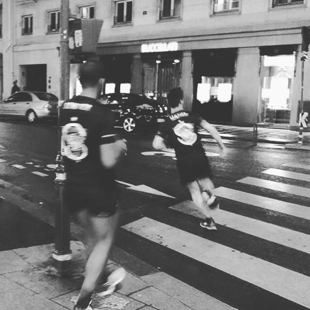 SBOISJOT's tweet photo. Un beau passage de relais! Très heureux d'avoir participé a ce challenge! #whyirunsentier #PureBOOST DPR https://t.co/iMgDkW4pUR