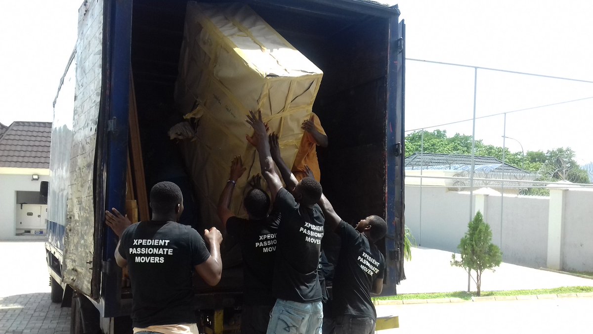 XpedientMovers's tweet photo. XPM team in action. #Movers #Parkers #MovingCompany #XPM #Abuja #Nigeria https://t.co/c2eHJPrlPP