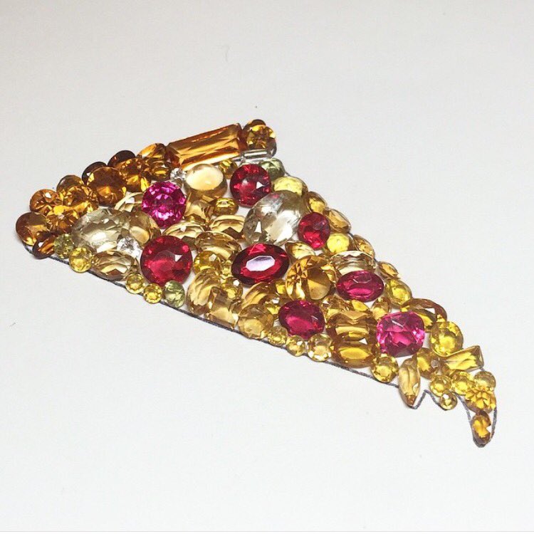 Element79shop's tweet photo. Diamond pizza anyone?  @diamondoodles #glutenfree #gems https://t.co/TBV9I714SV
