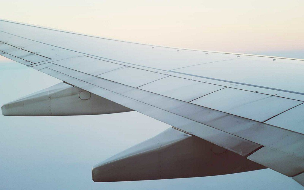 TravelLeisure's tweet photo. How your airplane stays in the air https://t.co/lDU1FFyRNU https://t.co/viI6DjhOi3