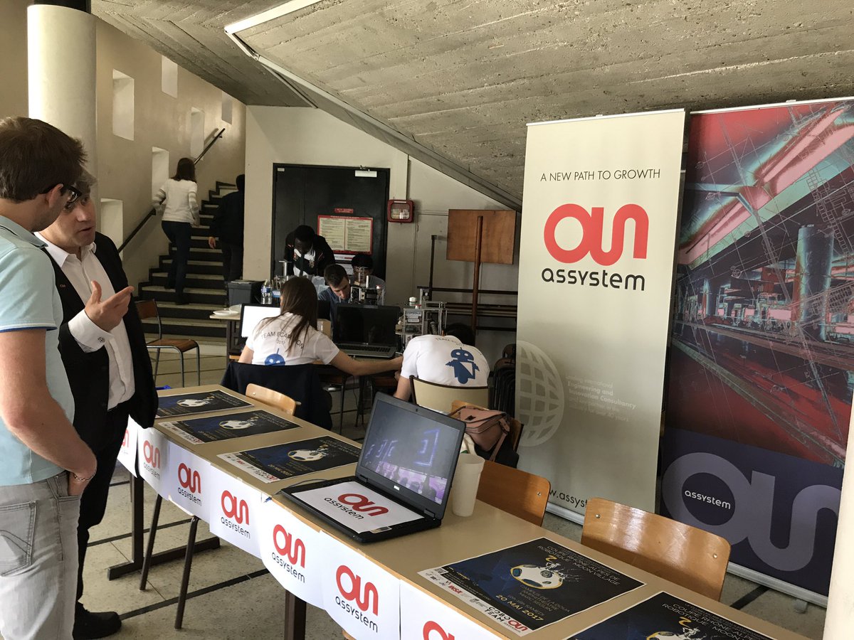 CharlotteHpro's tweet photo. Venez apporter vos CV à @Assystem sur le campus de la doua, amphithéâtre Marc Seguin #moonvillage #concoursrobotique #ASYTalent https://t.co/6W4M4LUTLZ