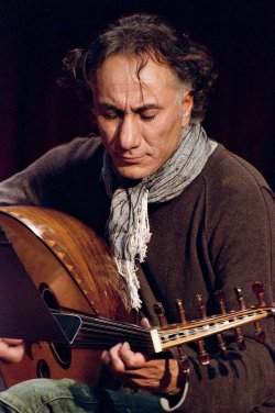 EthnoCloud's tweet photo. "Going Home" by Rahim AlHaj from #USA 
☛https://t.co/4xDJQemDEV … 
#worldmusic @rahim_alhaj #IraqiMusic #Strings #oud #ArabicMusic #Irak https://t.co/PandNqvmbY