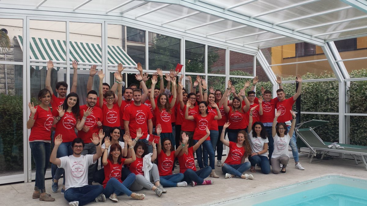 AIC_celiachia's tweet photo. I giovani volontari sono il nostro futuro! #eventogiovani #younglutenfree #settimanadellaceliachia https://t.co/MkWxp6l5P5