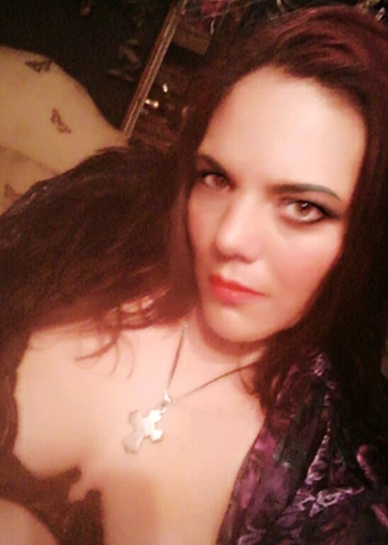 EmberDivine's tweet image. Please support my GoFundMe campaign: gofundme.com/3t6xjo8?pc=tw_… @gofundme