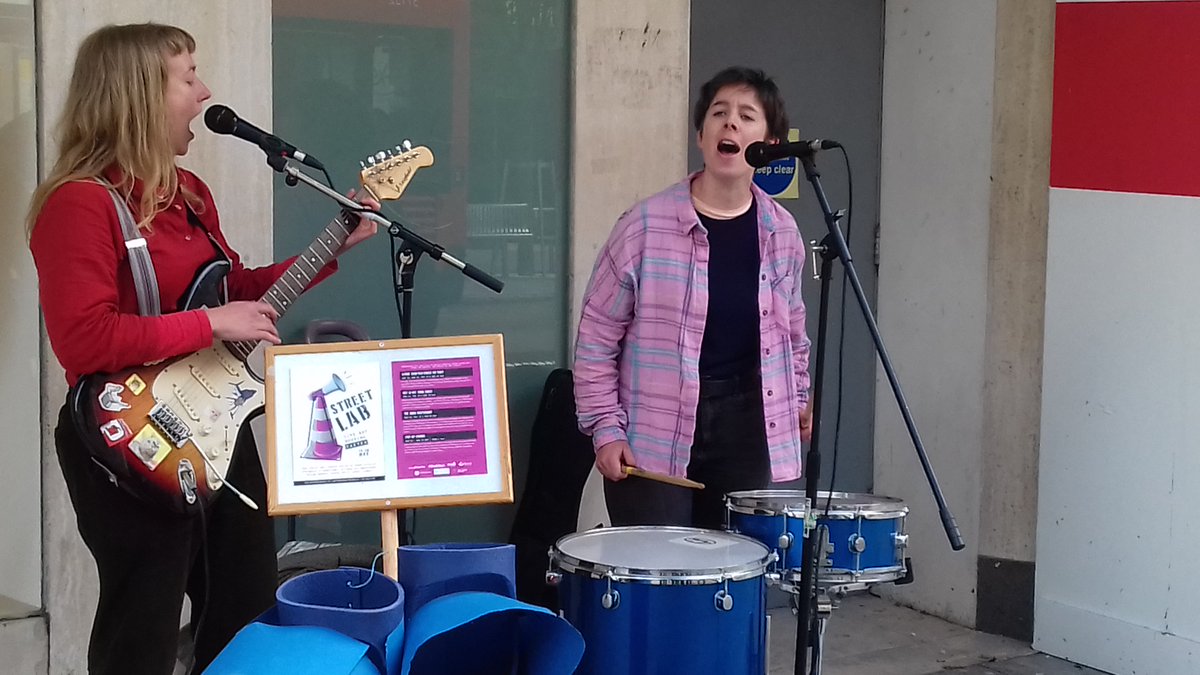 BlindDitch's tweet image. Asthma live,  right now @ArtWeekExeter