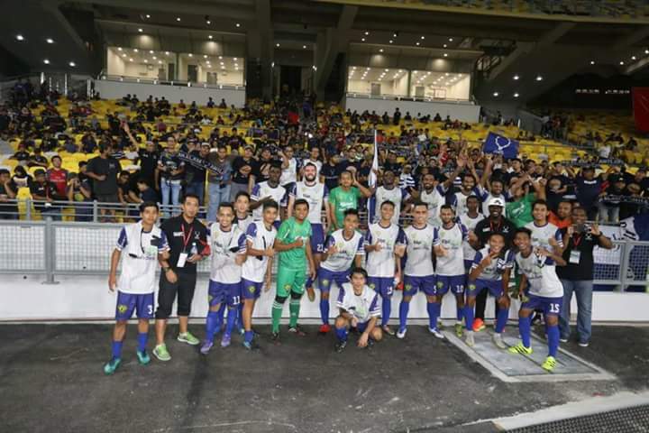 PapaQQs's tweet photo. Still x boleh move on gais from #TheatreOfNikmatilah #SNBJ
#HariKomunitiBolasepak #AntlersToSNBJ #RoadToSNBJ
#AUFTC @ShahAlamAntlers https://t.co/n1eD0AHlVK