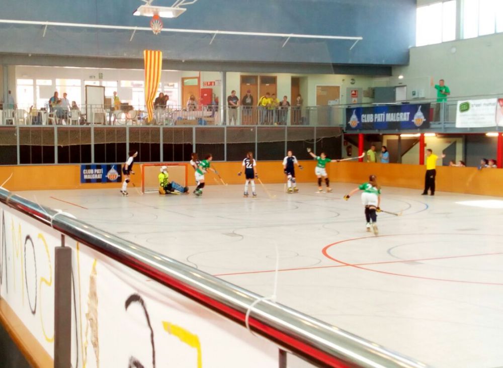 El Fem 16 @Hoqueisarda es classifica per les semifinals del Campionat d’Espanya
bit.ly/2qBIhn4 #Cerdanyola @SardaEsports <a href="/SardaFem/">Cerdanyola Ok lliga</a>