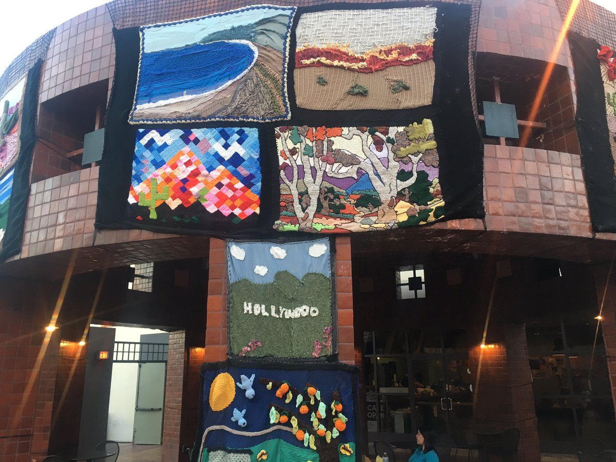 ViscoLewis's tweet photo. Visit to @TheAutry last night for @oddmarket. #California #Yarnscape, #StandingRock, & a permanent collection gallery. #ITweetMuseums #Art https://t.co/THK5CoXSSk