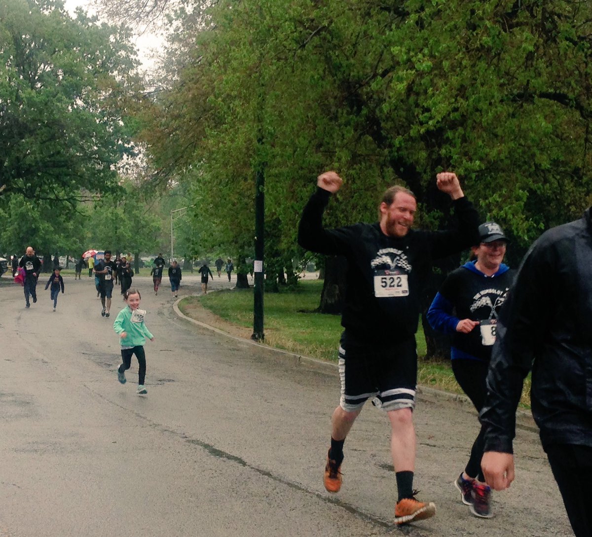 HopeForTheDay's tweet photo. Rain?! What rain? @DarkMatter2521 @3RUN2 #HumboldtPark #THM2017 #Chicago #MentalHealthAwarnessMonth #havehope #1for121 #ItsOkNotToBeOk https://t.co/MaA15L8P5W