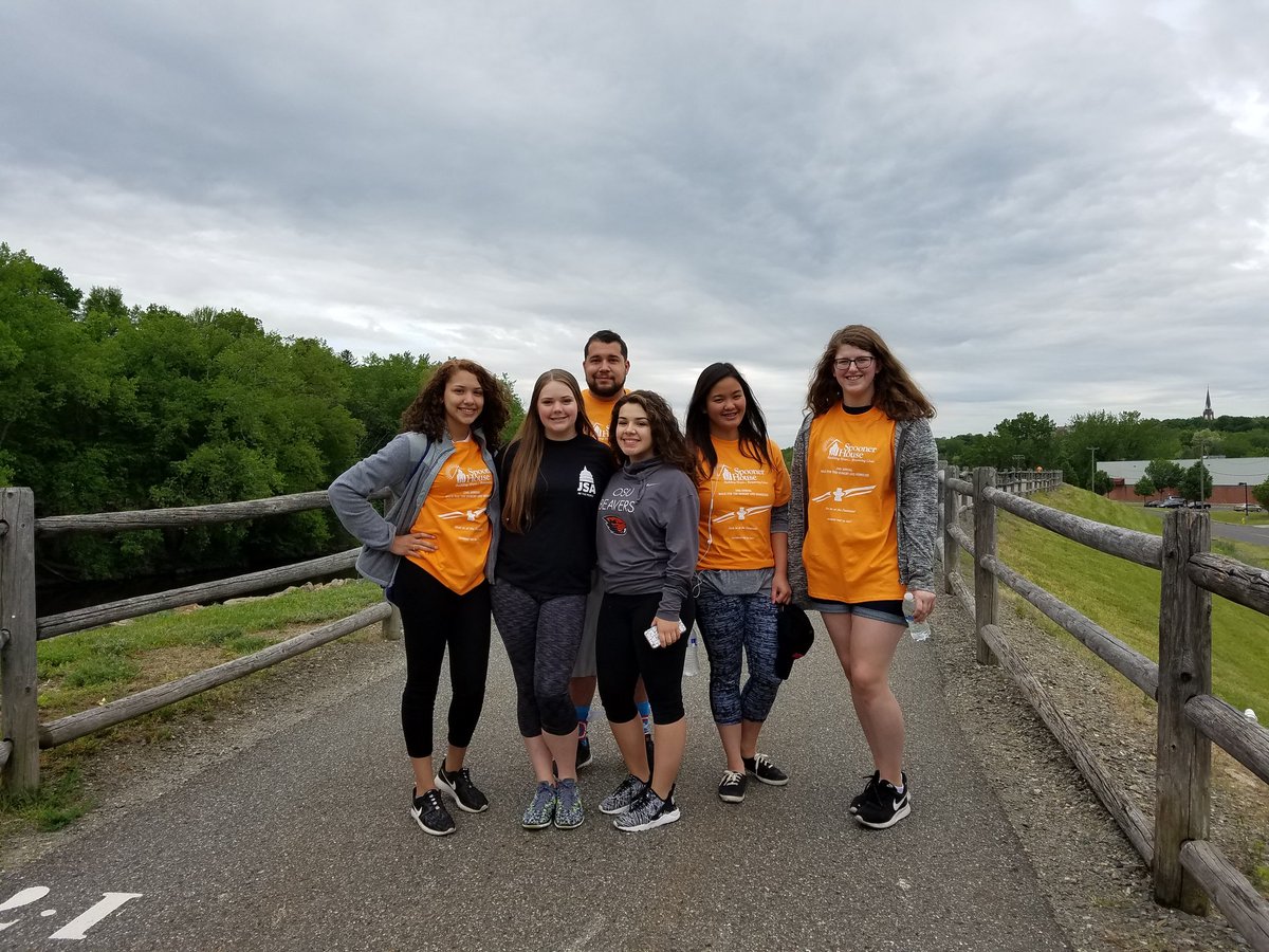 JSAAnsoniaHigh's tweet photo. Ansonia High School JSA at the Spooner House Walk For The Hungry And Homeless https://t.co/HQe02brfm1