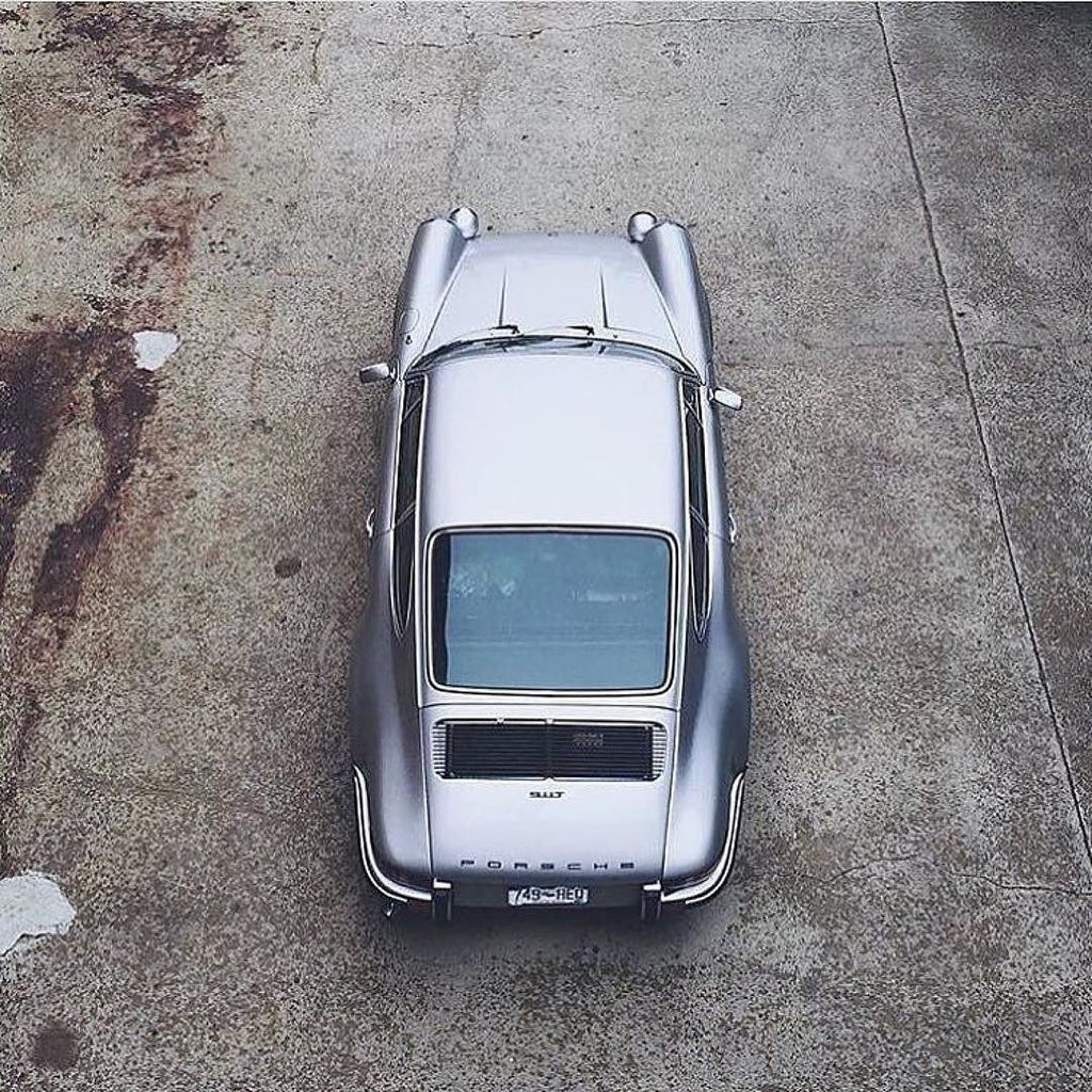 KoolStu2f's tweet image. Porsche 911-T (📷: @ekoges)

#koolcar  #grey #911 #porsche #carporn #vintage #elegance #lux #luxury #luxurycar #ins… ift.tt/2rD3iLK