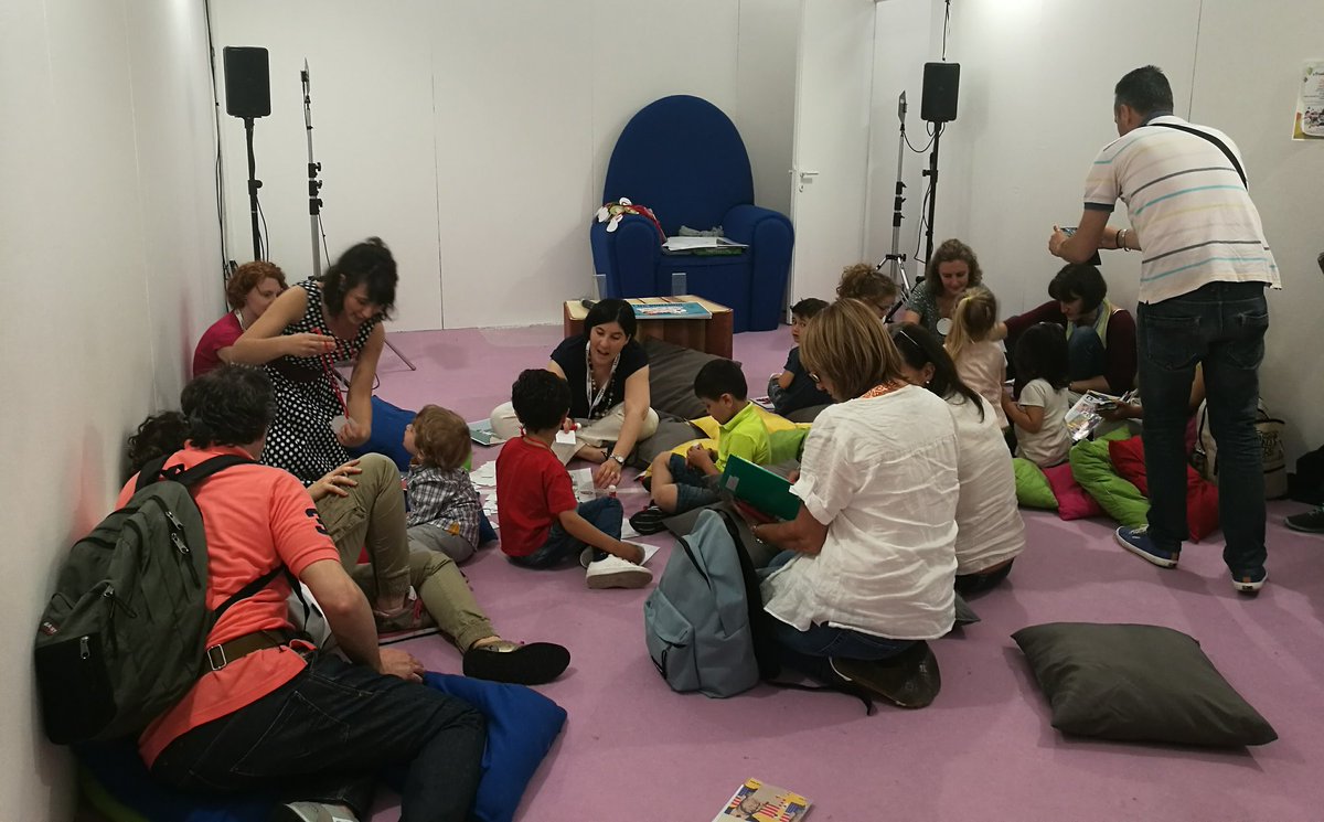 ConfcoopCultura's tweet image. #SalTo30 Lab con i libri in #CAA Comunicazione Aumentativa Alternativa di @HomelessBook con @areaonlus @NatiperLeggere #farleggeretutti