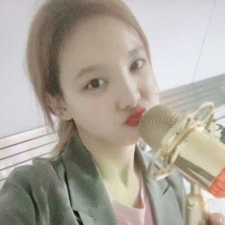 lowqkidols's tweet photo. nayeon https://t.co/Kc7N3g2APO