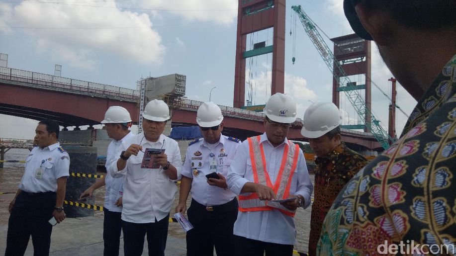 Menhub: Tiket LRT Palembang Rp 7.000-8.000 per Orang detik.id/6TEKZN via <a href="/detikfinance/">DetikFinance</a>