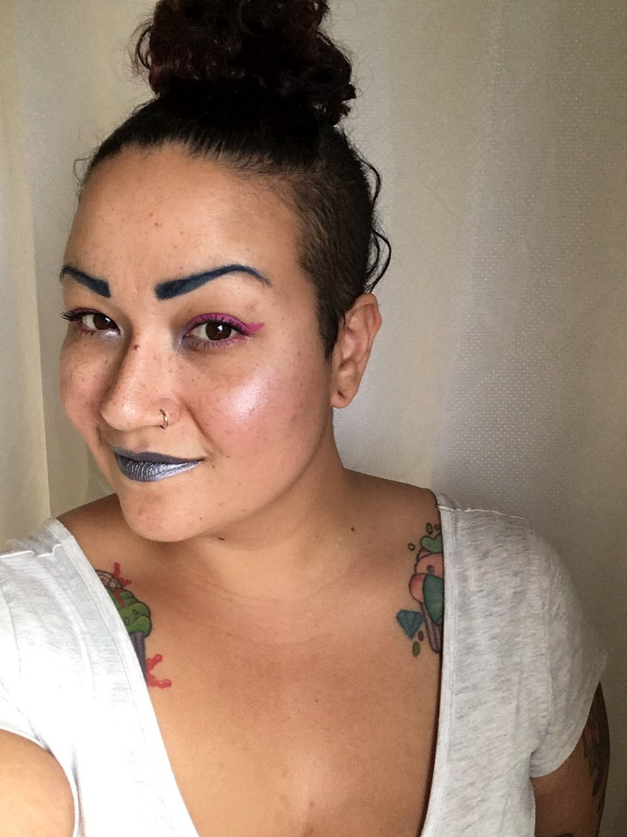 SheenaReine's tweet photo. My "alien babe" first look I created after surgery using all @shopmissa products #bluebrows #alienbabe #sideshave #pinkliner #lovemakeup https://t.co/a9CRCTo0Za