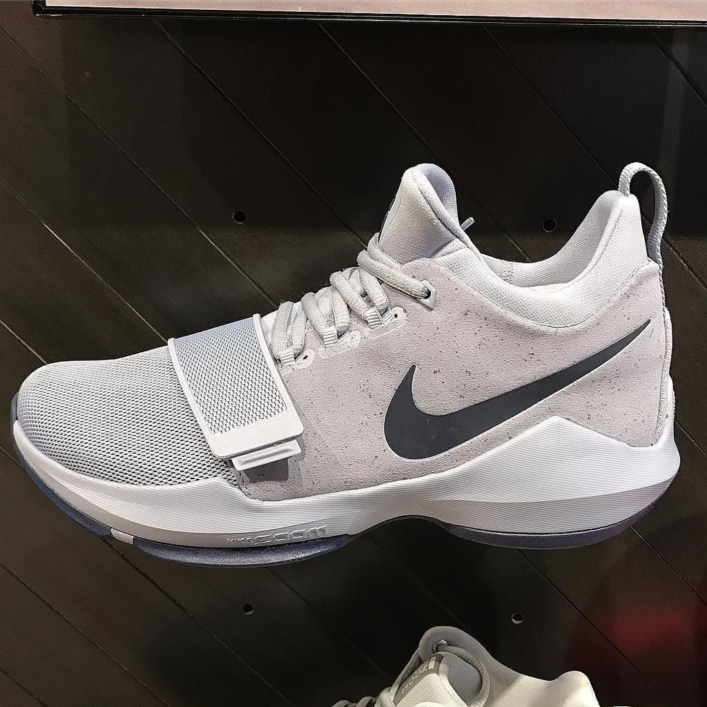 nyamco23's tweet photo. PG1 EP
サイドのレイヤーパーツが他のカラーと比べると割と硬め。
#nike #nikestore #nikeharajuku #pg1 #pg1ep #nikebasketball https://t.co/XkBycPtjNs