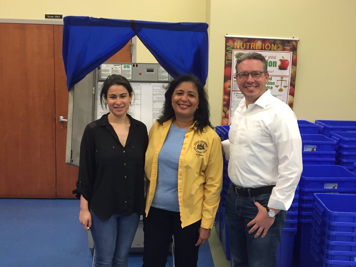 Al Schmidt (@commish_schmidt) on Twitter photo Distributing election information at the <a href="/MariaQSanchez/">Maria Quiñones Sánchez</a> Block Captain Bootcamp at <a href="/FirstPhillyCS/">First Philadelphia</a> this morning. Distributing election information at the <a href="/MariaQSanchez/">Maria Quiñones Sánchez</a> Block Captain Bootcamp at <a href="/FirstPhillyCS/">First Philadelphia</a> this morning.