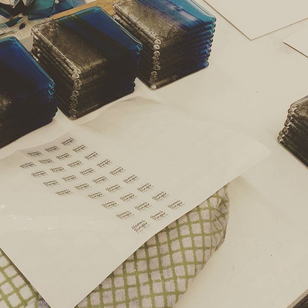 NSingerGlass's tweet photo. Cleaning and sticking stickers on coasters might be one of the most boring part of my work
#fusedglassart #fusedglass #stickers #cleaningg… https://t.co/H9uqhWF0ht