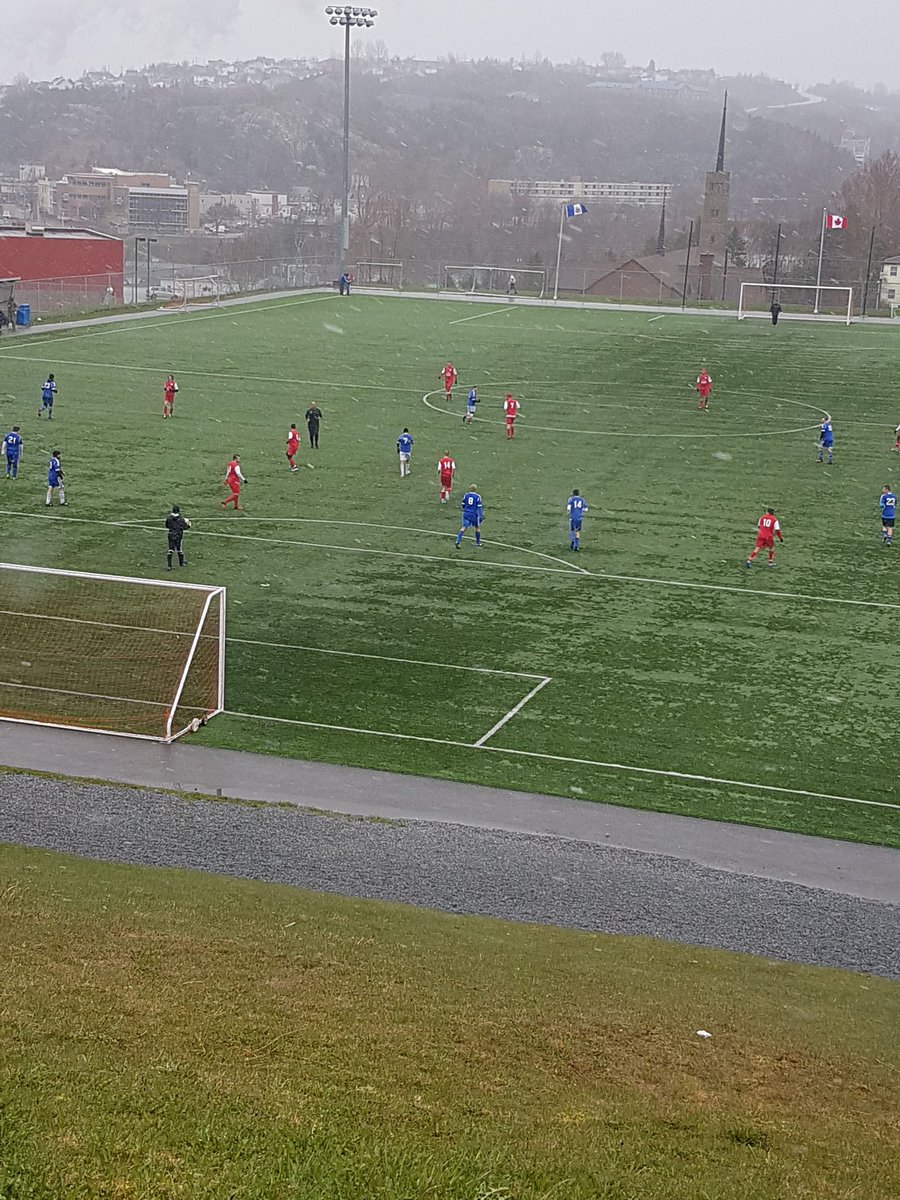 cbmoshpit's tweet photo. @GeeBeesFC v. Curling Rangers #Kickoff2017. 2-0 GB 66'. #thebeautifulgame regardless of weather. @CBSoccer709 https://t.co/bK6bXsGgFV