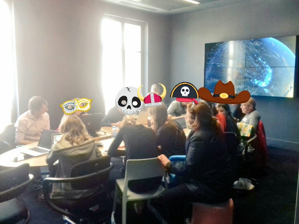 CoderDojoParis's tweet image. Scratch, html, robots : encore une session #CoderDojoParis pleine de créativité et de découverte avec nos ninjas #KidsWhoCode