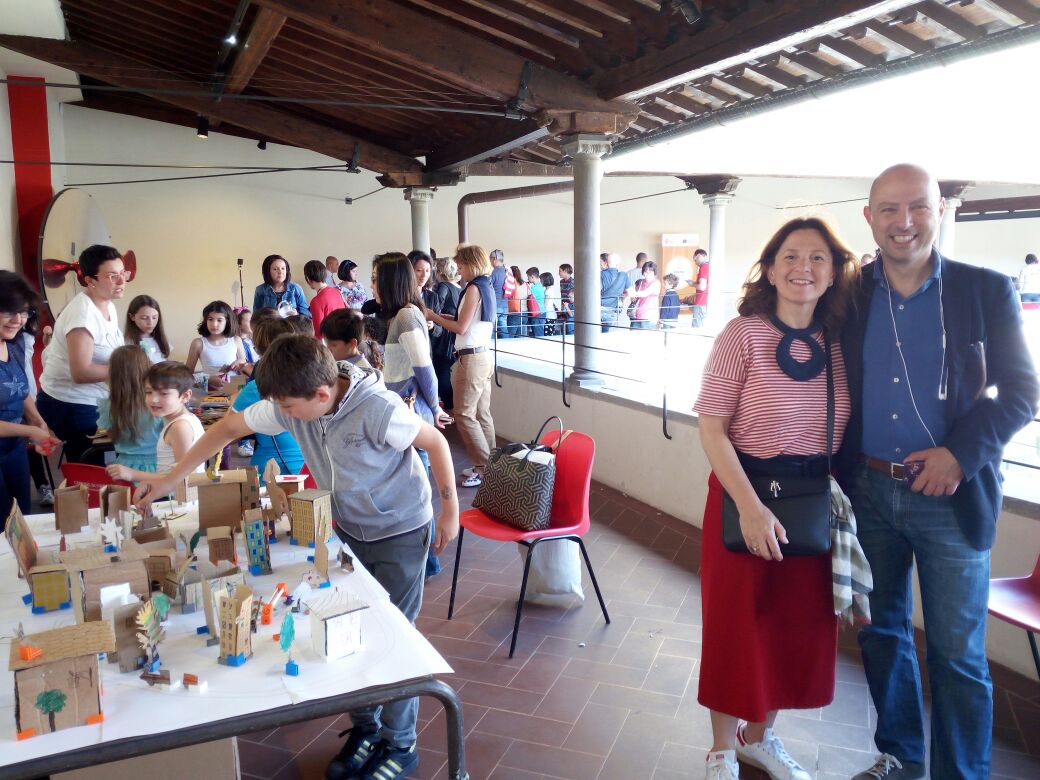 PAESFirenze's tweet photo. the Deputy Mayor @CGiachi is having a look today to the #cityoftomorrow at @MuseoNovecento #FestadeiBambini @musefirenze @ReplicateEU https://t.co/Z2LxfrogEq