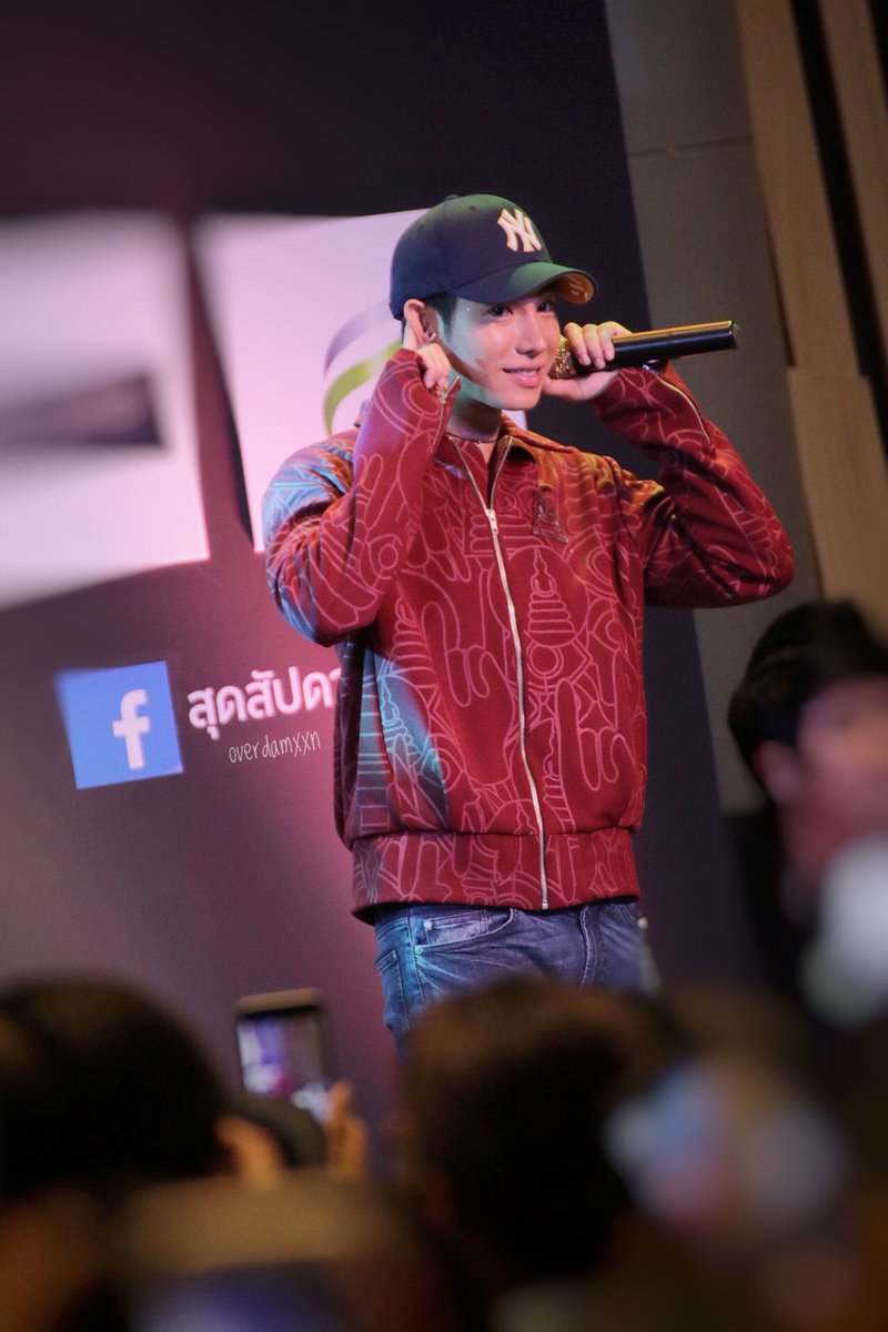 peckpalit's tweet photo. วันนี้สุดๆไปเลย ดีใจที่ทุกคนนิ้มนะ! หายคิดถึงยัง https://t.co/SndxclHwSO