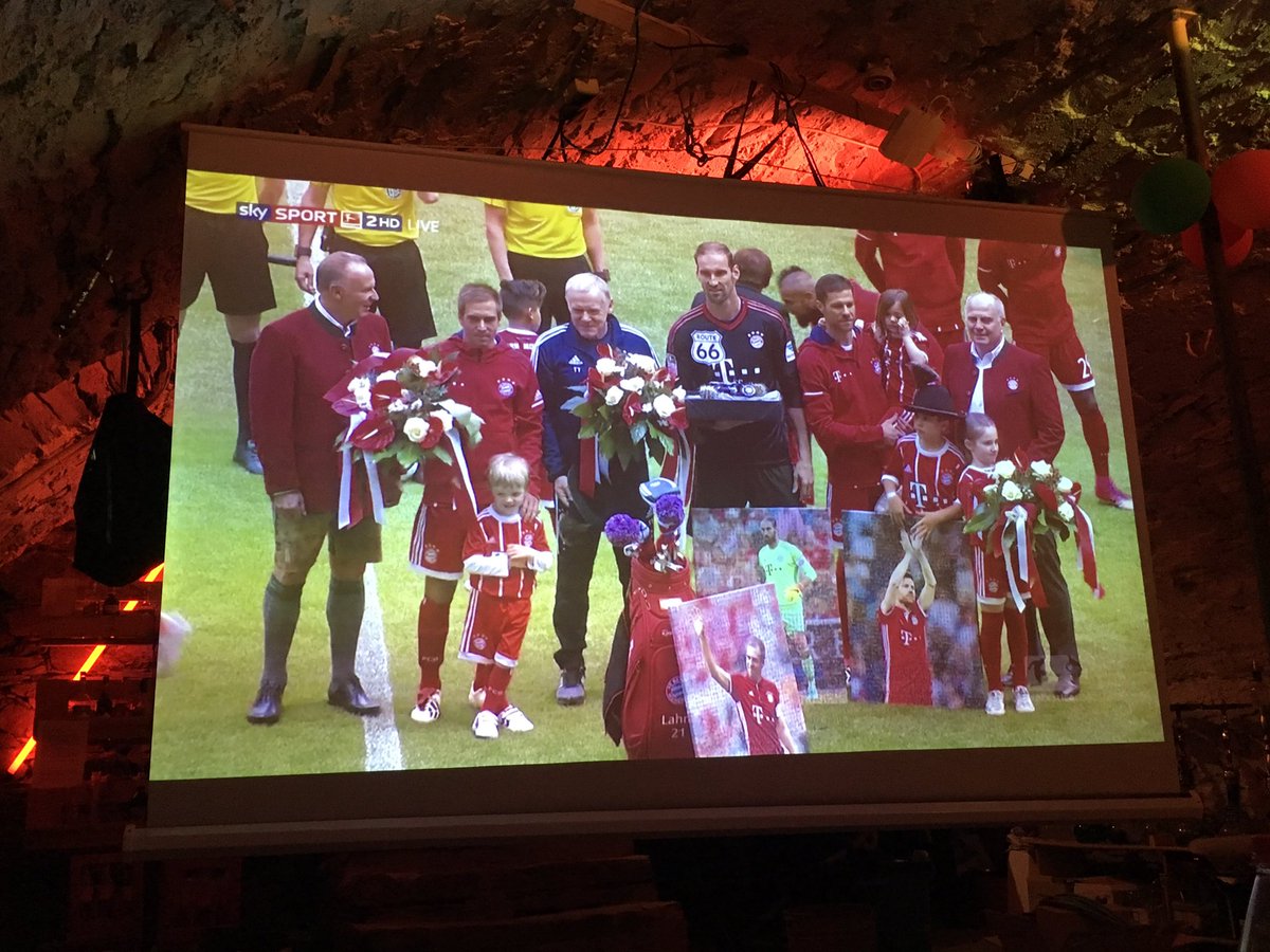 3 großartige Spieler stehen heute das letzte mal auf dem Platz. #DankePhilipp #GraciasXabi #DankeTom