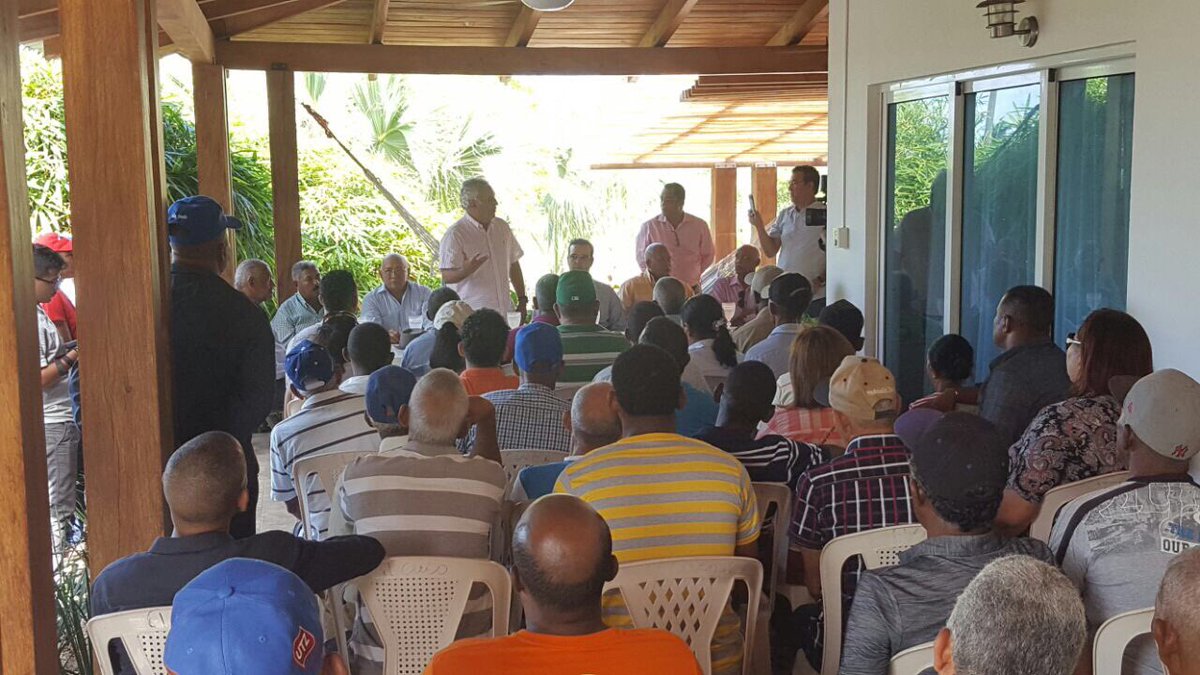 Luis Abinader on Twitter: "Municipio de Cabrera, Hacienda La Llanada,  compartiendo con dirigentes y autoridades provinciales y municipales del # PRM.… https://t.co/K0qBAcu7ub"