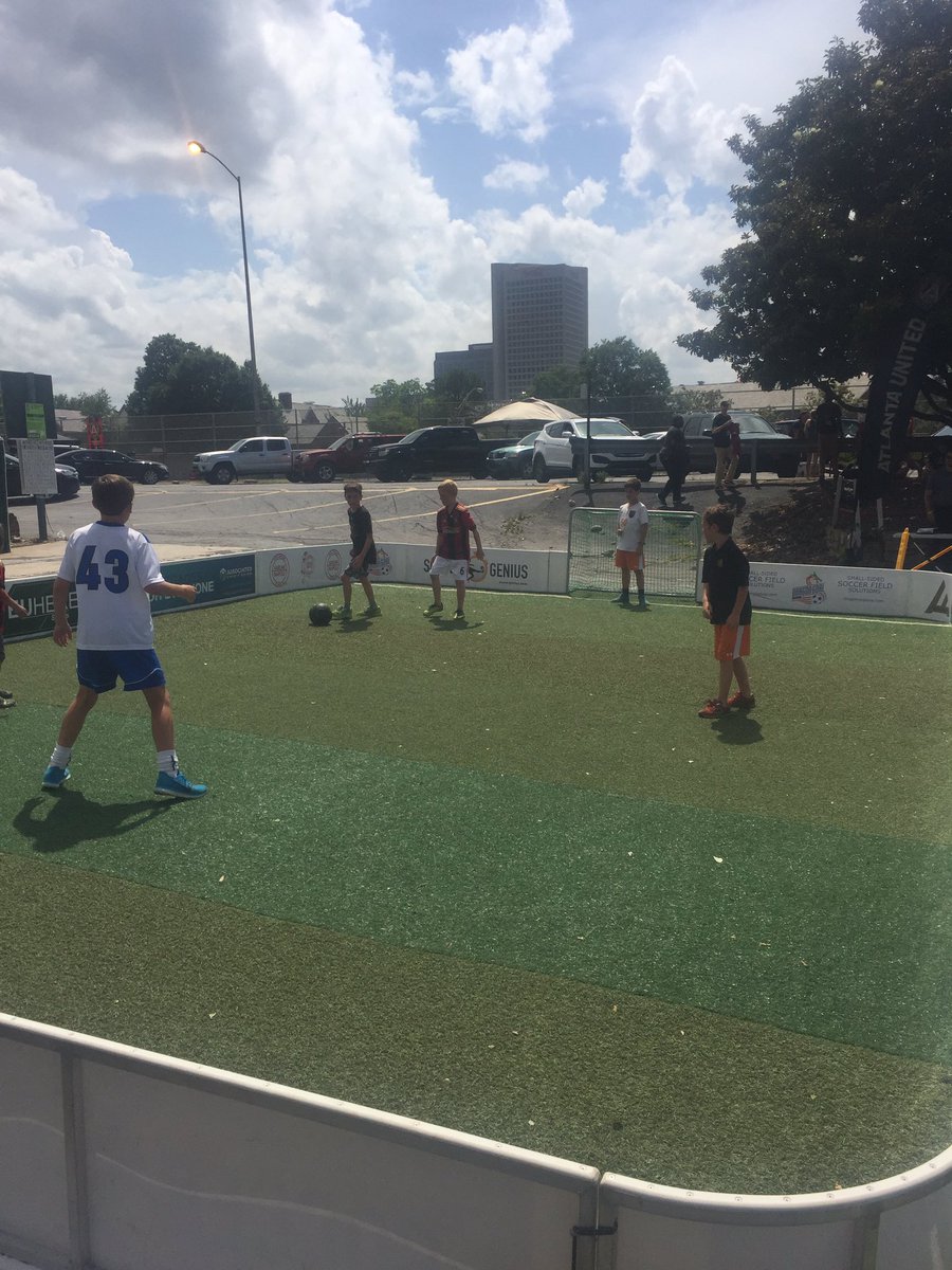 Getting started early today <a href="/TheFactionATL/">The Faction⭐</a> tailgate. All about the family - kids having a kick <a href="/DragonGoalUSA/">Dragon Goal USA</a> <a href="/ATLUTD/">Atlanta United FC</a>