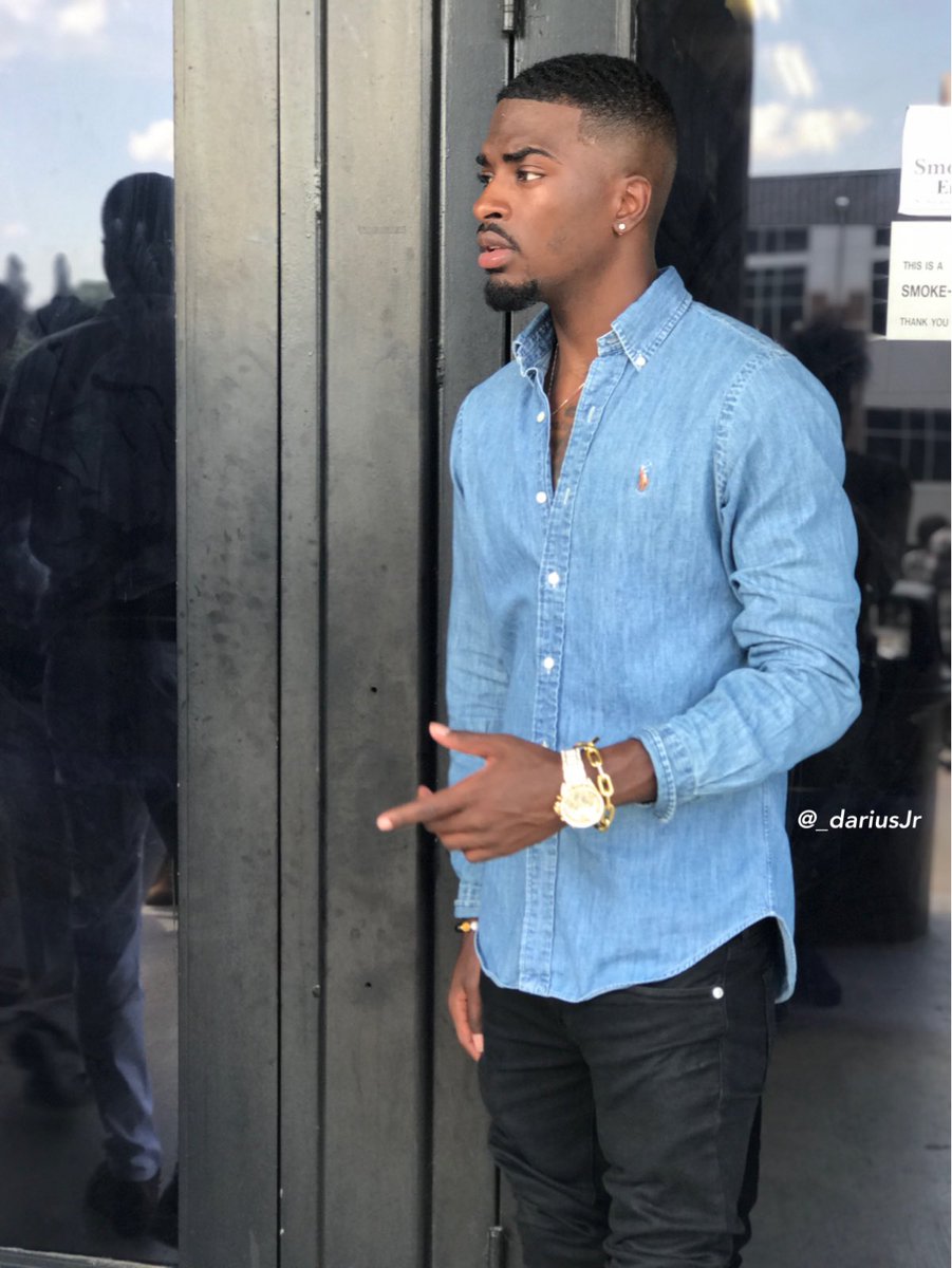 _DariusJr's tweet photo. Always in the cut like Neosporin 🍫 https://t.co/Oh1Nib4I0J