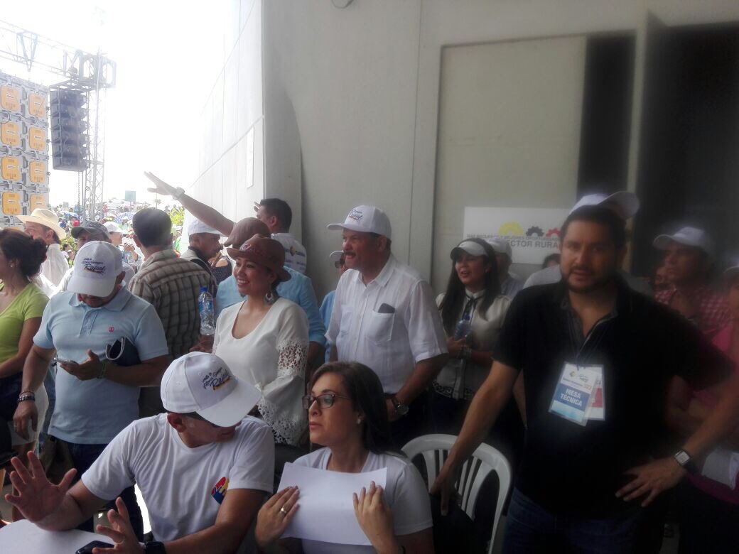 bergmannerestu's tweet photo. @MashiRafael "El mejor regalo que me llevo conmigo es el cariño de la gente" Está #RC ya es leyenda 💪🏻 hasta pronto amigo #Enlace523 https://t.co/DIPBByUds7