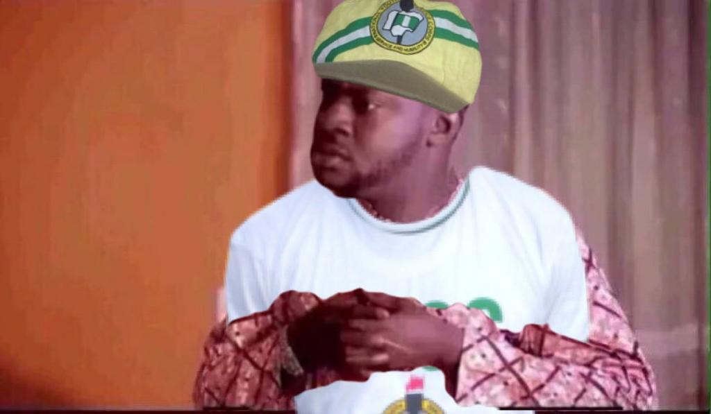 TweetMOPOL's tweet photo. When u arrive at your PPA and see the girl that has been ignoring your DMs in SS2A wearing uniform. https://t.co/EbDuI21bJZ