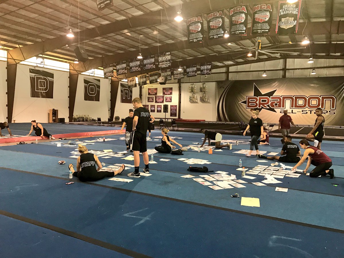 brandonallstars's tweet image. There was SO much talent at tryouts this week! Our staff is working hard to finalize all of our talented teams! 😍🅱️🅰️💪🏼 #BrandonStrong