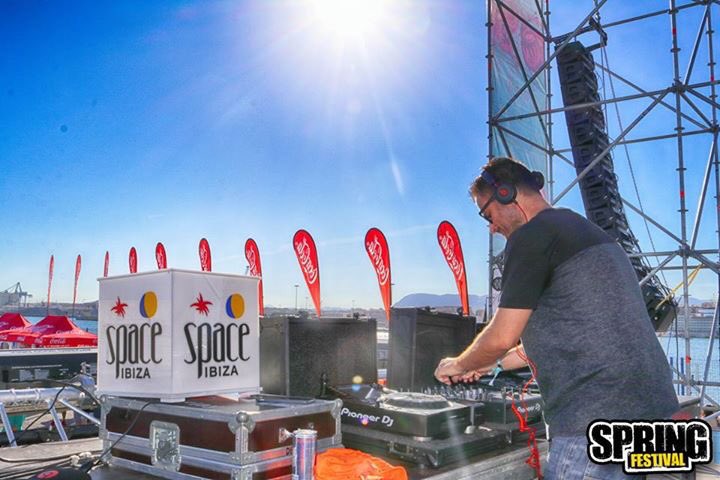 SpringAlc's tweet photo. El Techno Stage Space Ibiza #OnTour capitaneado por Gonzalo Menoyo y MARIO BIANI !!
#Alicante #SpringFestival2017 https://t.co/AsrfF2GzbQ