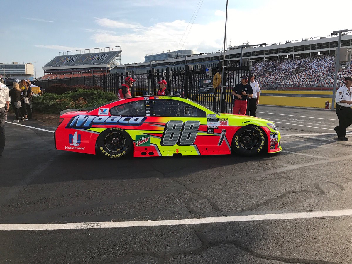 MickTurski's tweet photo. 69 sticker on @TeamHendrick cars @JimmieJohnson @DaleJr @kaseykahne 👏👏
#GetWellSoonNicky 
#NASCAR #AllStarRace https://t.co/UKNPH30qnZ