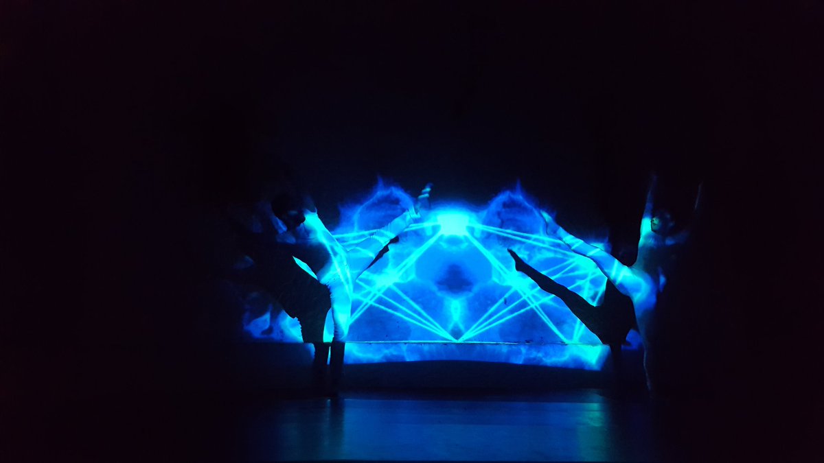 lumensitges's tweet photo. Espectacular l'espectacle Coalescence al Cau Ferrat del #LumenSitges gràcies a @punttv! Comença el festival!! https://t.co/zKQXZGO0QY