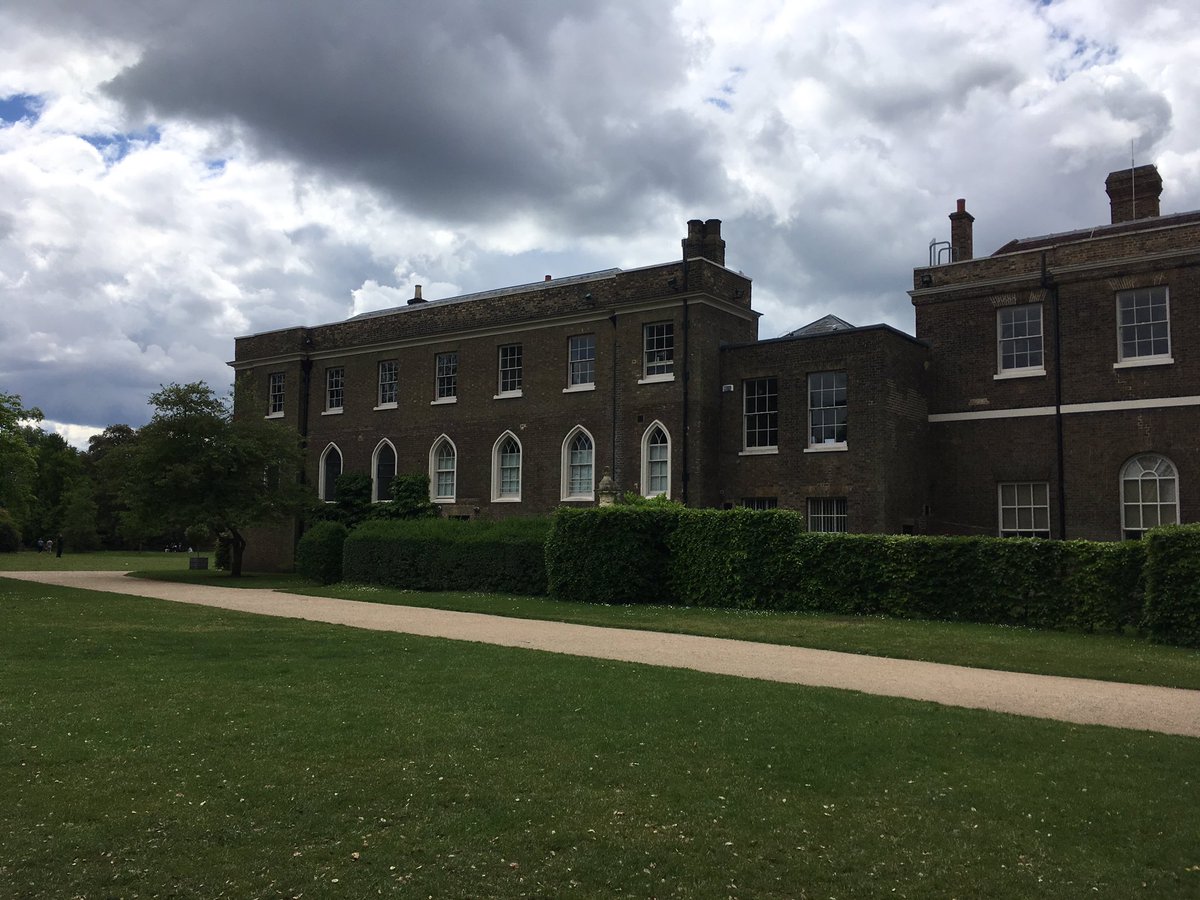 The_SaLADS's tweet image. Some shots from today's Salads tour of @FulhamPalace #fulhampalace #bishopsoflondon
