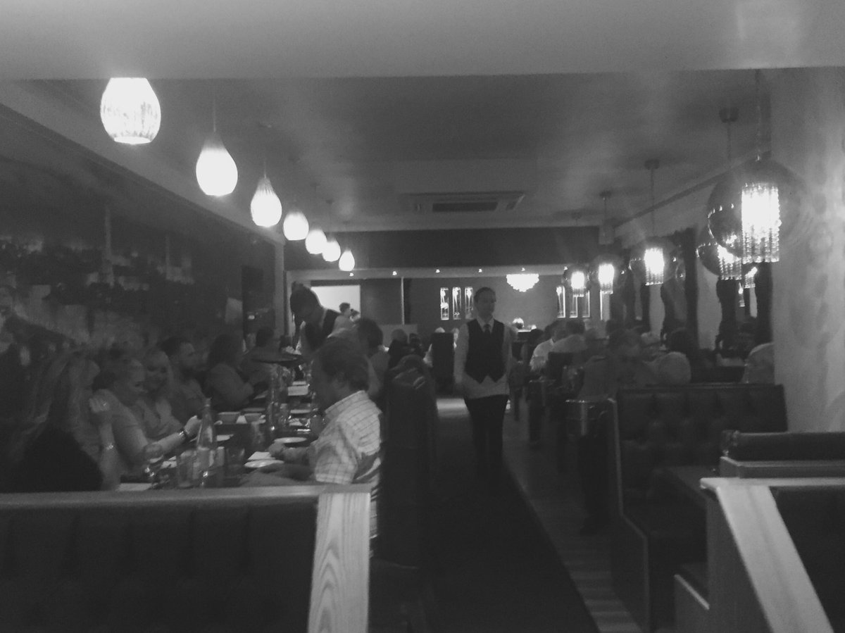 chris18880840's tweet photo. Love the buzz of a Saturday night @zinizbawtry https://t.co/iimaOdxP0B