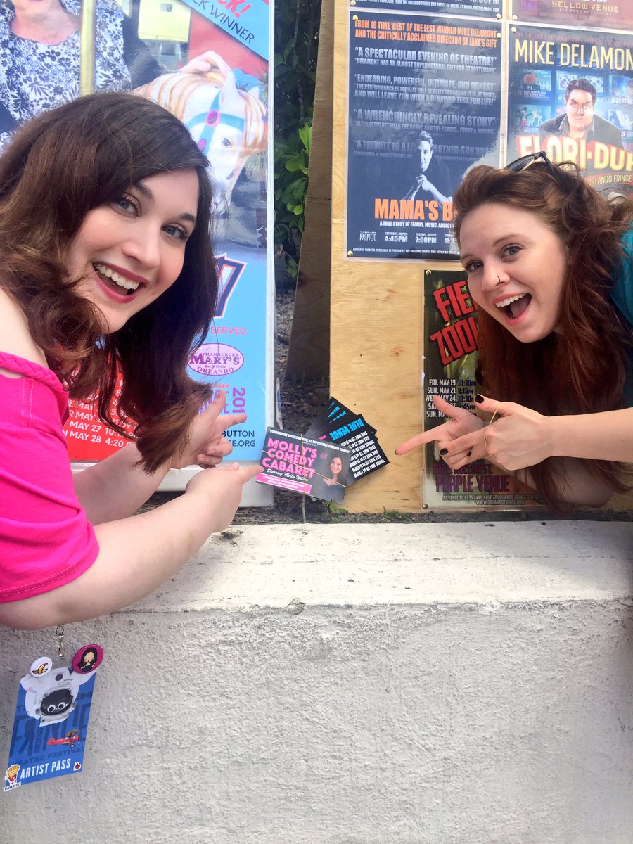 missmollyamanda's tweet photo. When you're too poor for a sandwich-board, but your SM is a crafter #andAmytheSM #sticks #rubberbands #ofringe26 #mollyscomedycabaret https://t.co/CUvlnYHr76
