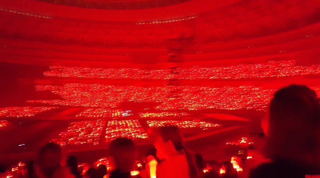 KlNGJIWON_'s tweet photo. @EboneeYG @tikilovesikon 🔥🔥🔥🔥 #redisiKON 😜 https://t.co/btBKnxMZsb